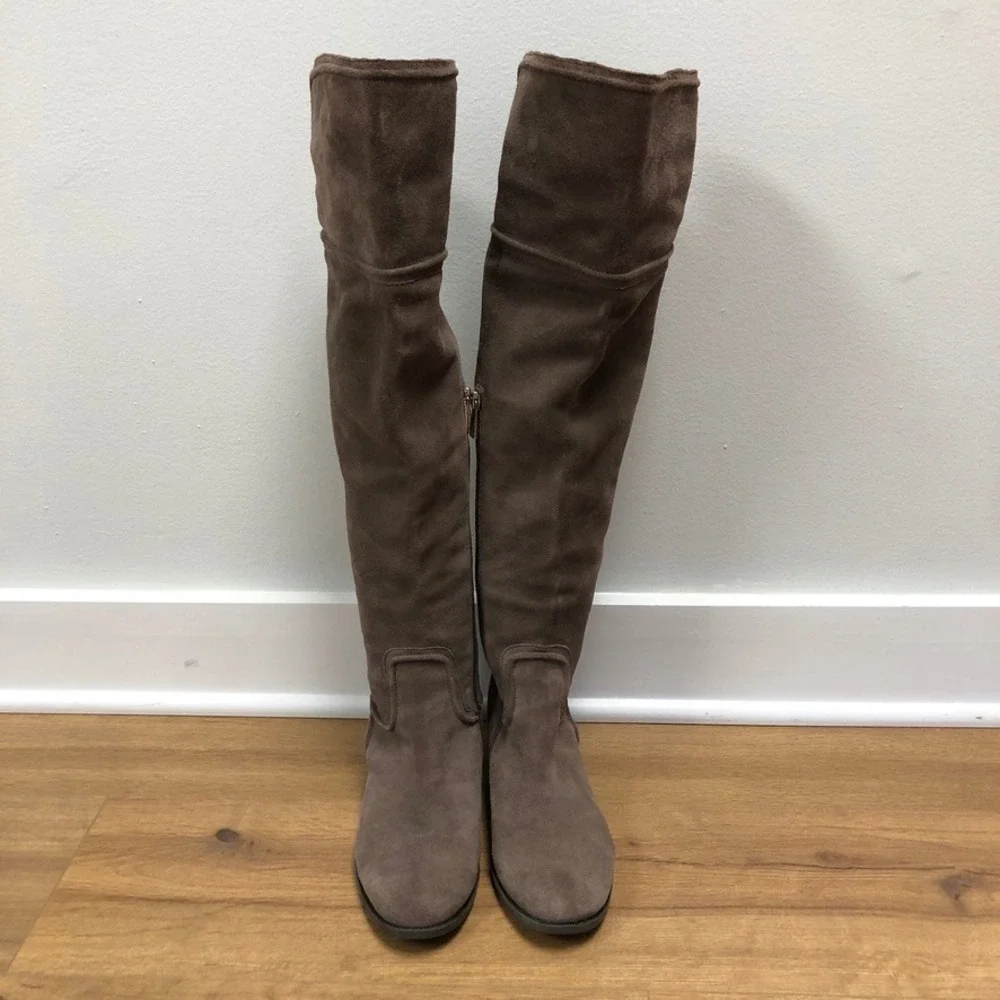 Vince Camuto Over the Knee Boots Womens 8M Taupe Suede Low Heel OTK Zipper